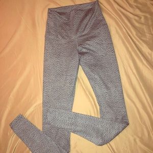 Lululemon full length high waisted leggings size 4